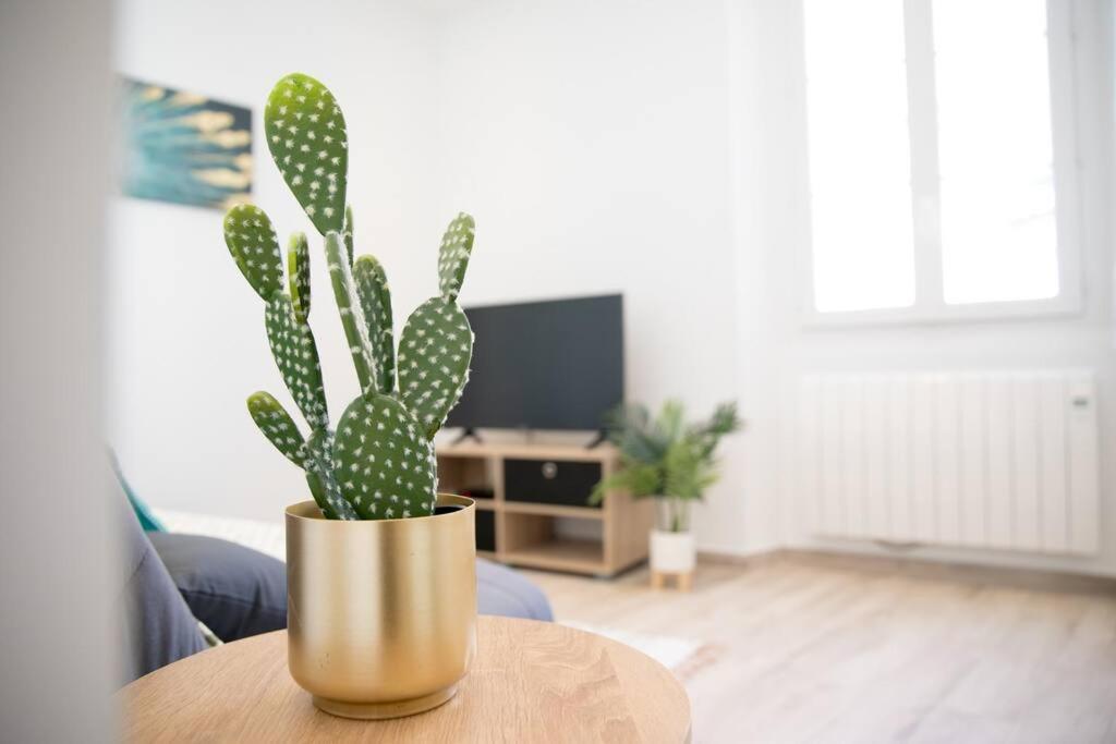 Апартаменты Joli T3 Avec Balcon - Gare St-Charles A 50 M Марсель Экстерьер фото
